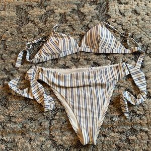 Abercrombie stripped bikini